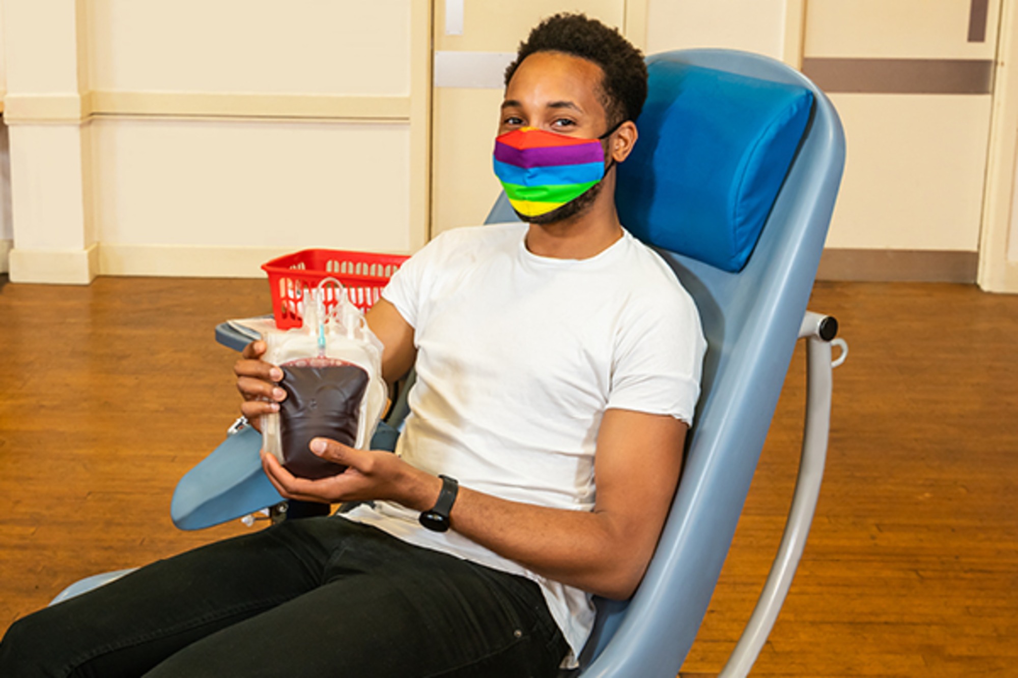 Gay men donating blood in the UK